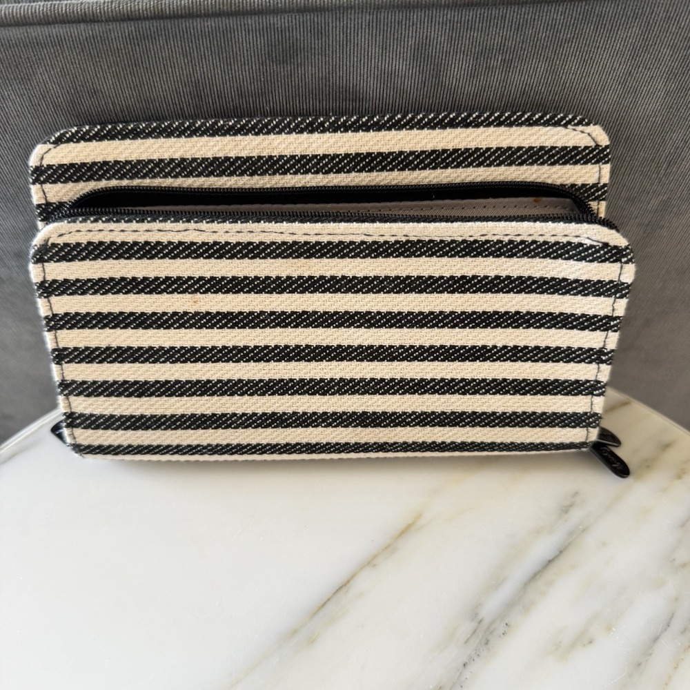 Thirty-One Perfect Cents Wallet Black White Striped Canvas 2 Section Zip Around
